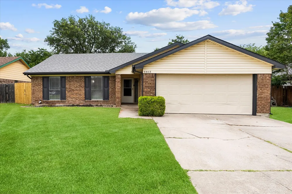 6403 Minuteman Lane Arlington, TX 76002