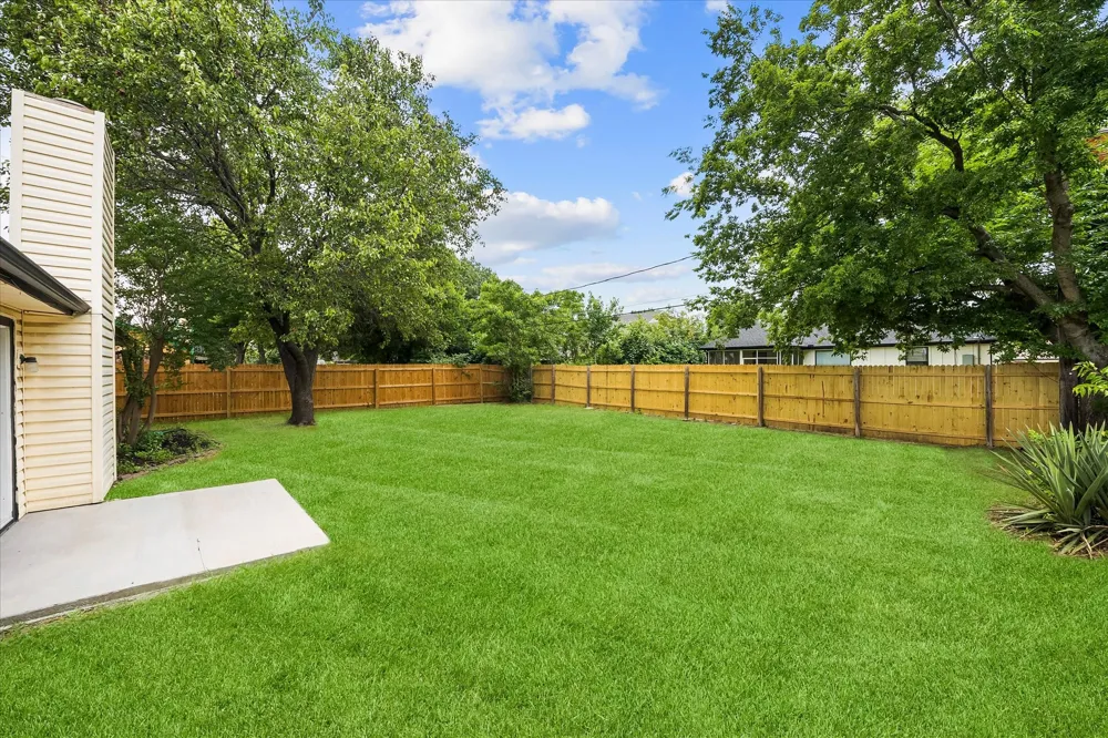 6403 Minuteman Lane Arlington, TX 76002