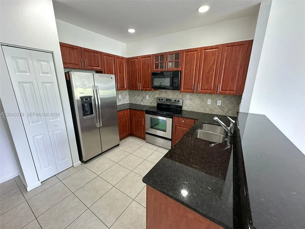 3595 NW 13th St #3595 Lauderhill, FL 33311