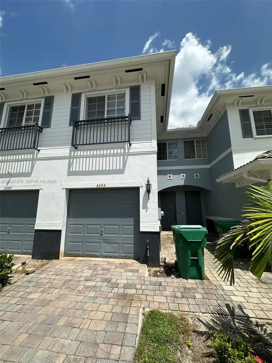 3595 NW 13th St #3595 Lauderhill, FL 33311