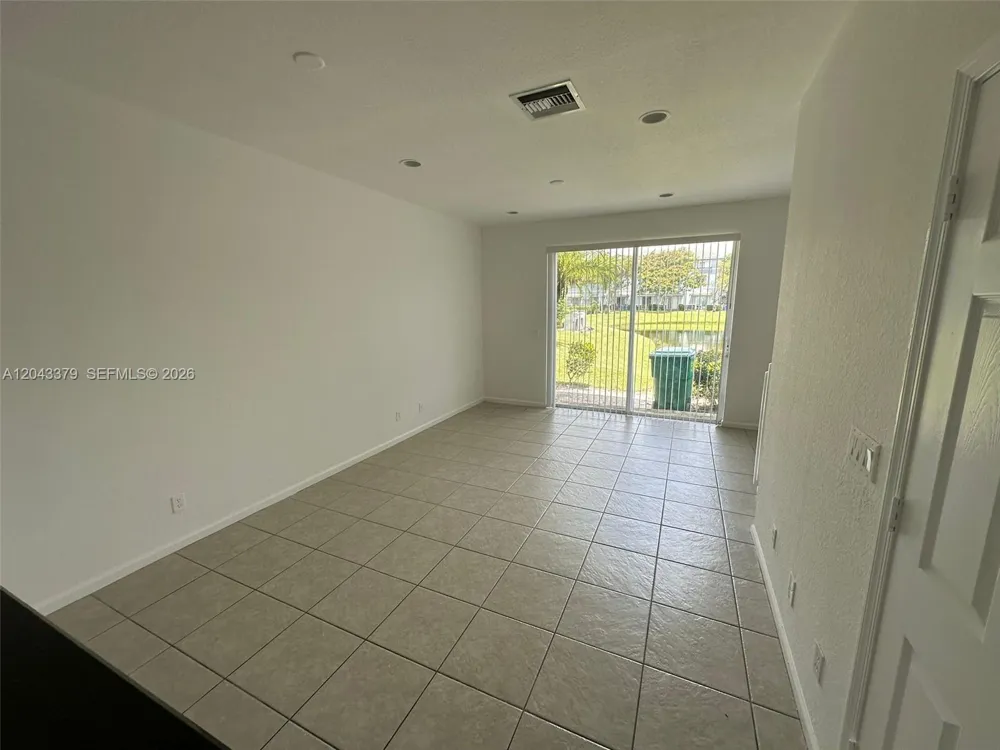 3595 NW 13th St #3595 Lauderhill, FL 33311