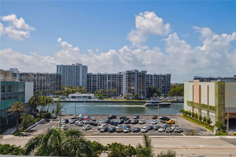3505 S OCEAN DR #604 Hollywood, FL 33019