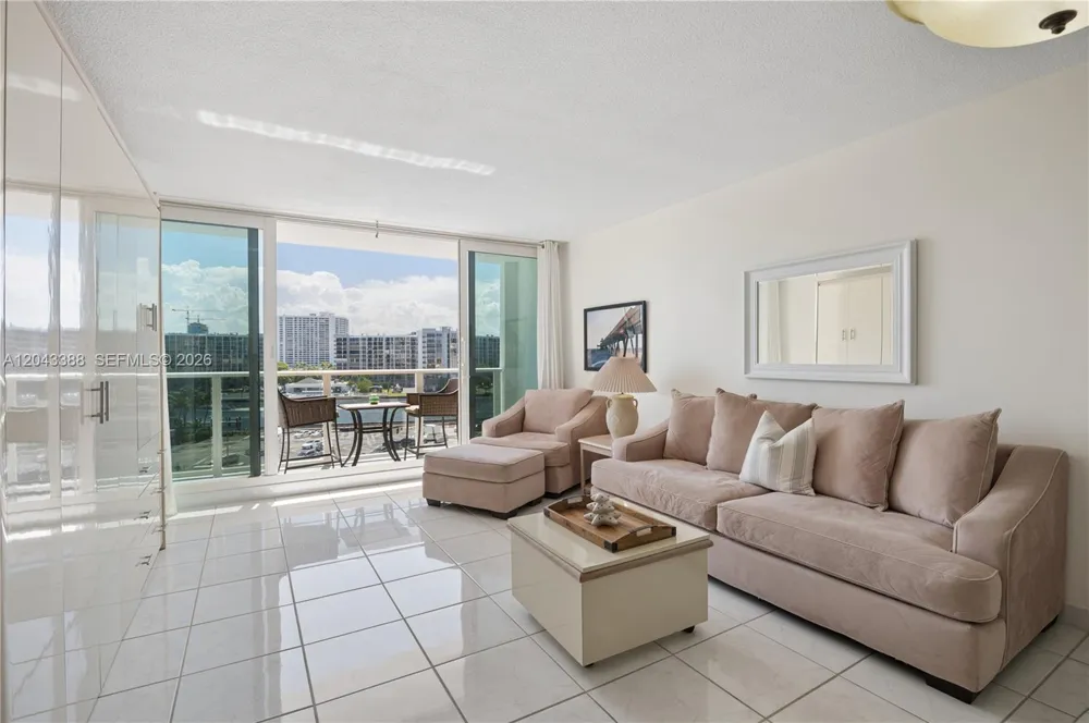 3505 S OCEAN DR #604 Hollywood, FL 33019