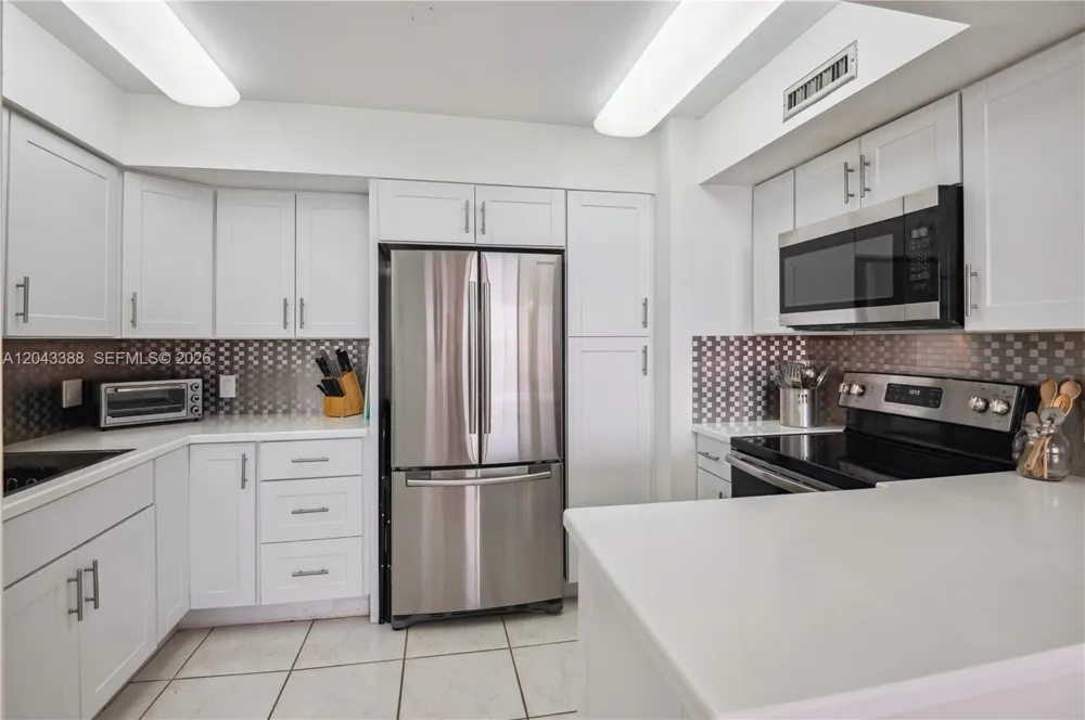 3505 S OCEAN DR #604 Hollywood, FL 33019