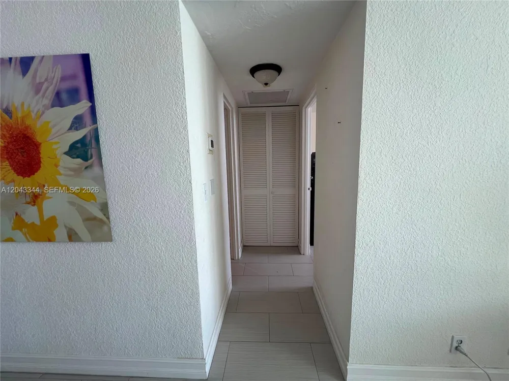 3801 S Ocean Dr #11M Hollywood, FL 33019