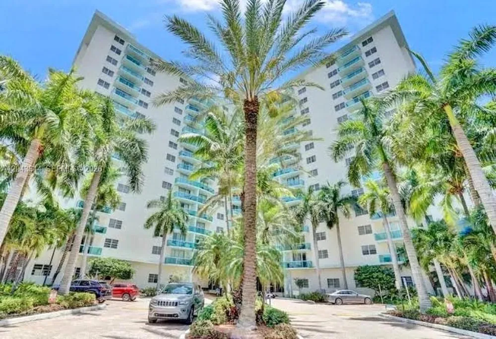 3801 S Ocean Dr #11M Hollywood, FL 33019