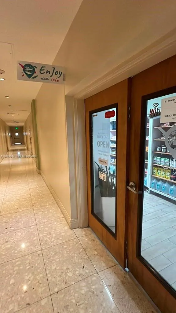 3801 S Ocean Dr #11M Hollywood, FL 33019