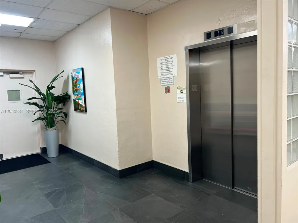 3801 S Ocean Dr #11M Hollywood, FL 33019