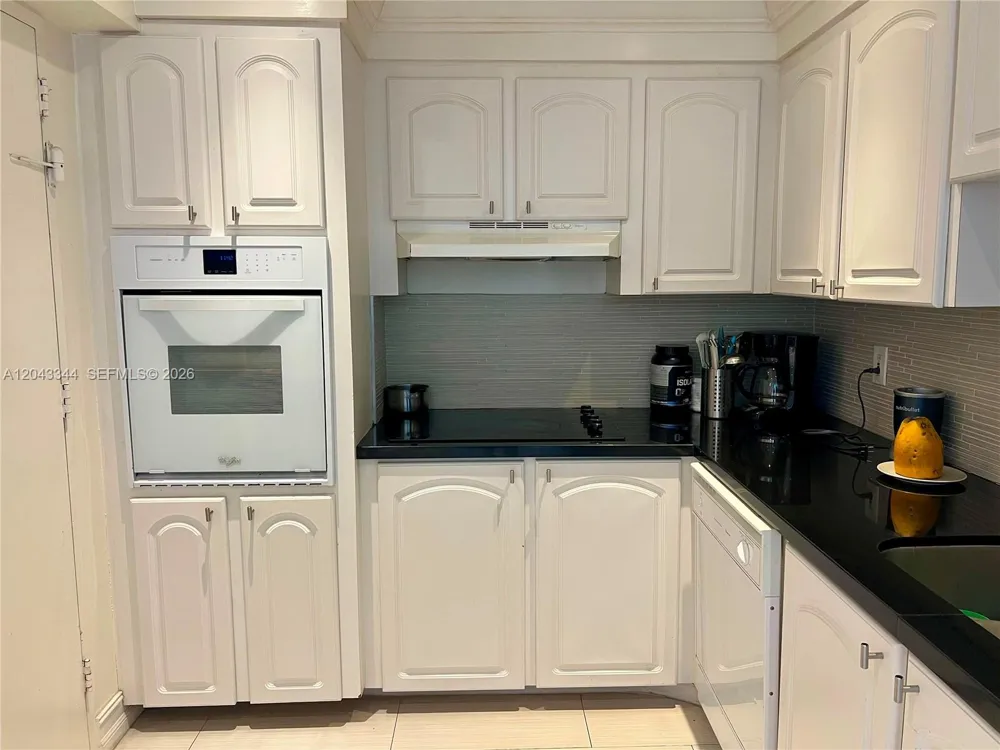 3801 S Ocean Dr #11M Hollywood, FL 33019