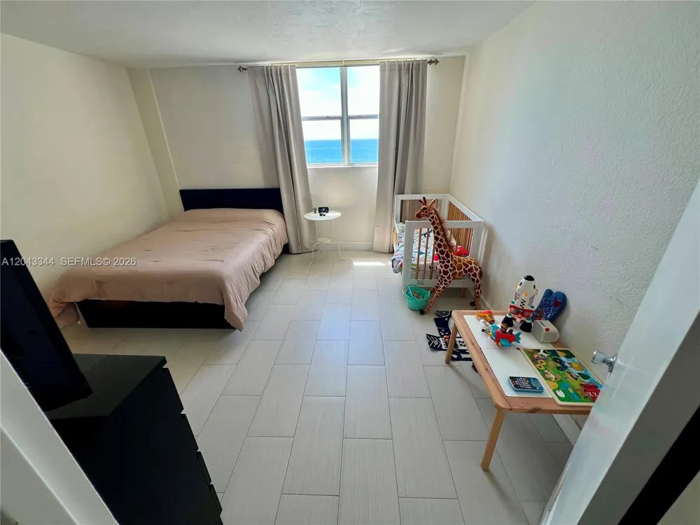 3801 S Ocean Dr #11M Hollywood, FL 33019