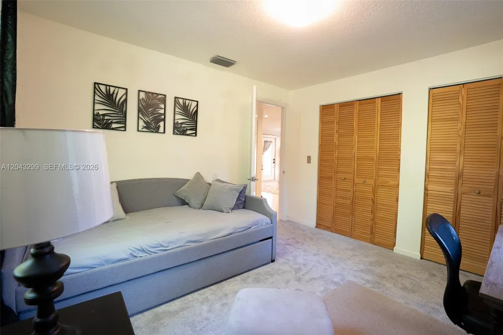 15160 Scotts Pl Loxahatchee, FL 33470