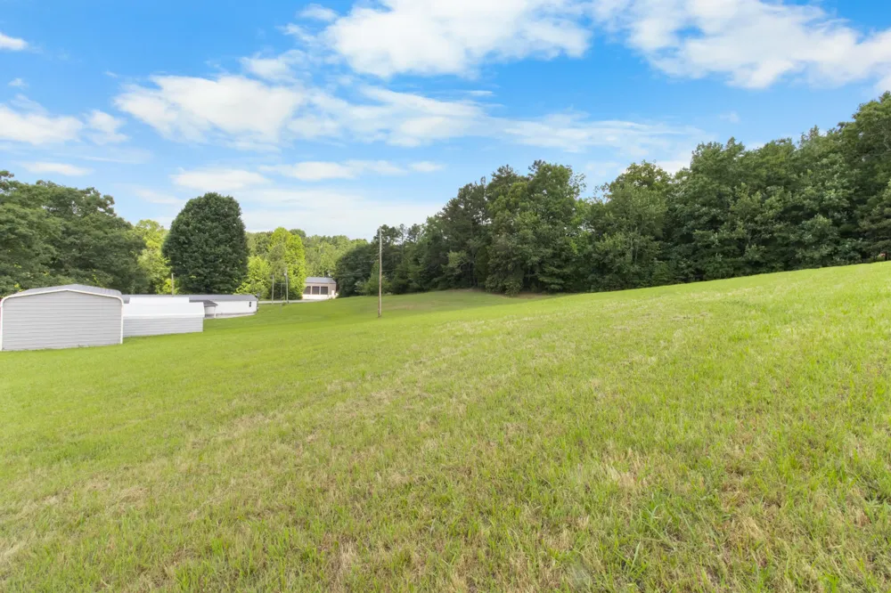 7215 Spooky Lane Ooltewah, TN 37363