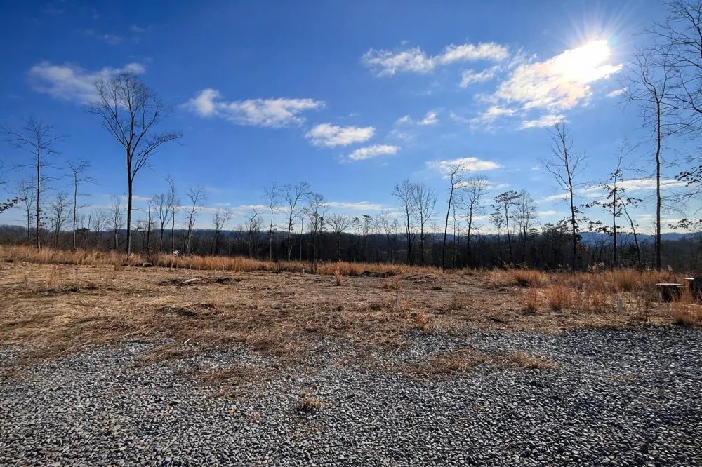 2734 River Road Decatur, TN 37322