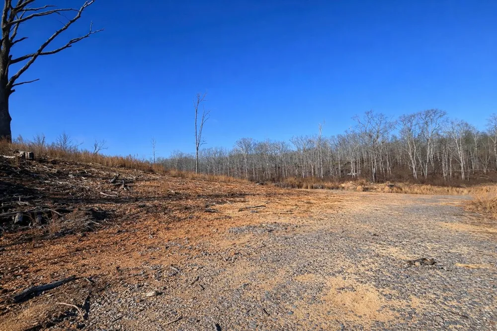 2734 River Road Decatur, TN 37322