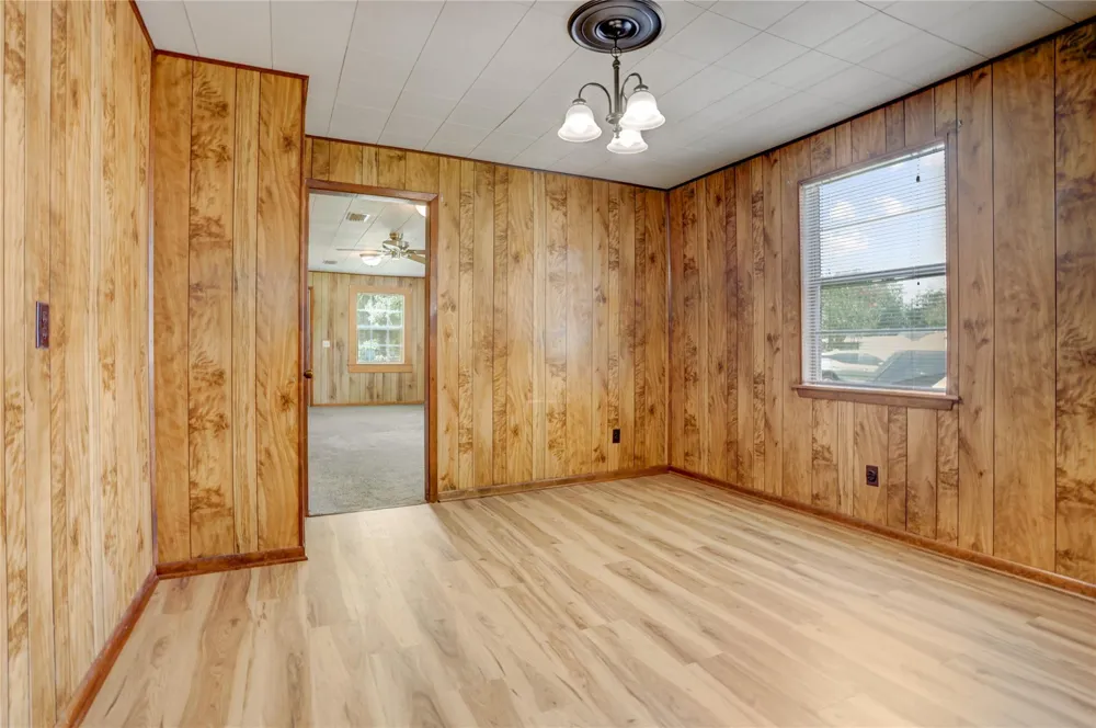 215 E Dahlgren Avenue Wharton, TX 77488