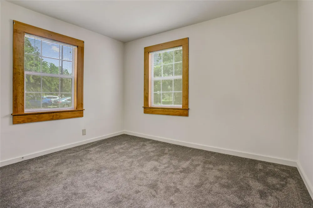 215 E Dahlgren Avenue Wharton, TX 77488