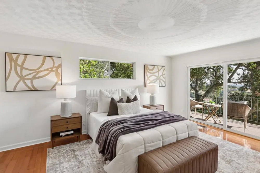 10955 Stonebrook Drive Los Altos Hills, CA 94024