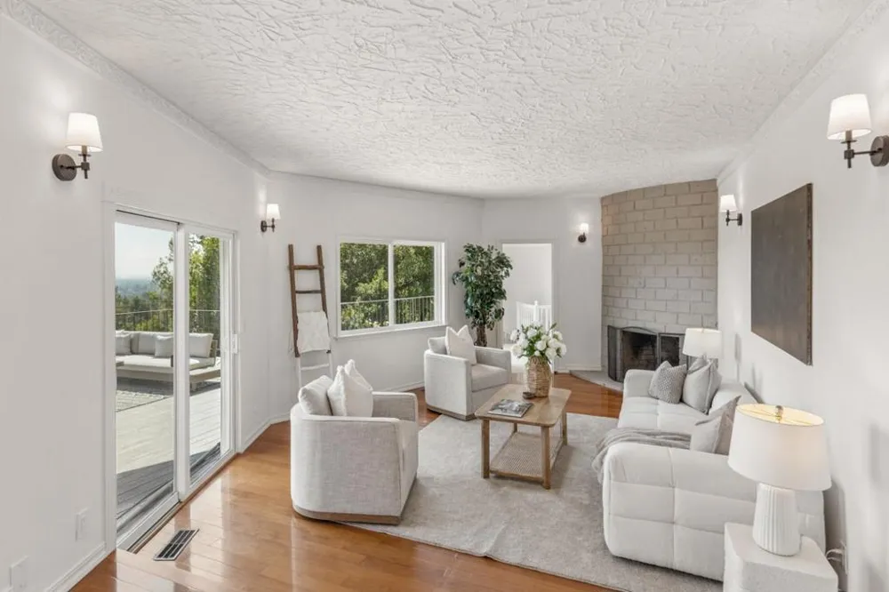 10955 Stonebrook Drive Los Altos Hills, CA 94024