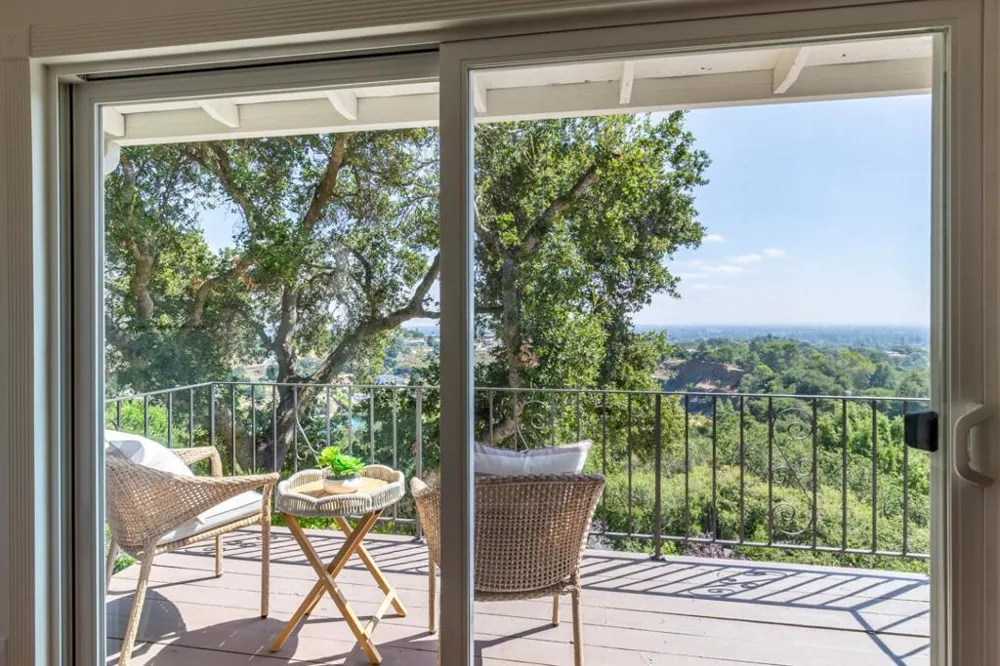 10955 Stonebrook Drive Los Altos Hills, CA 94024