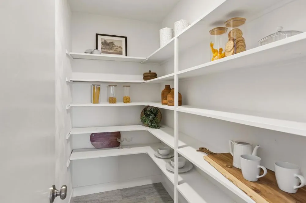 10955 Stonebrook Drive Los Altos Hills, CA 94024