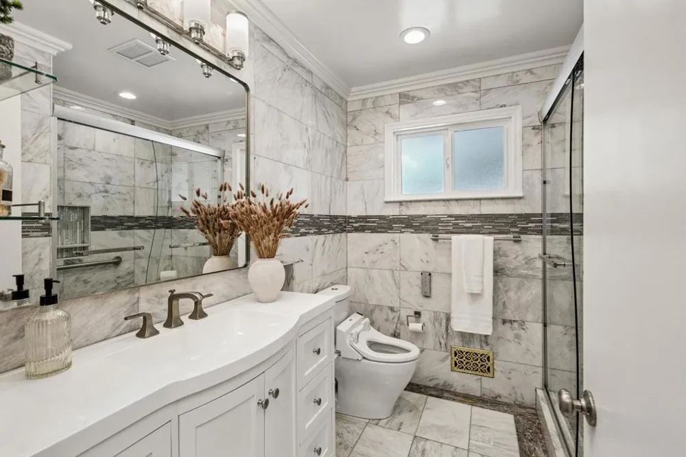 10955 Stonebrook Drive Los Altos Hills, CA 94024