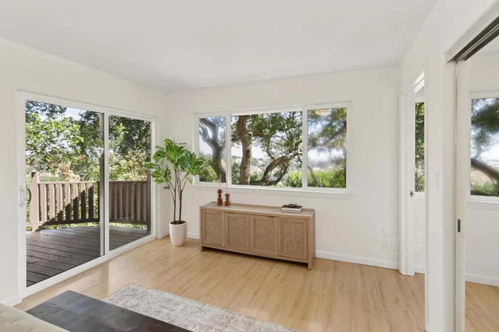 10955 Stonebrook Drive Los Altos Hills, CA 94024