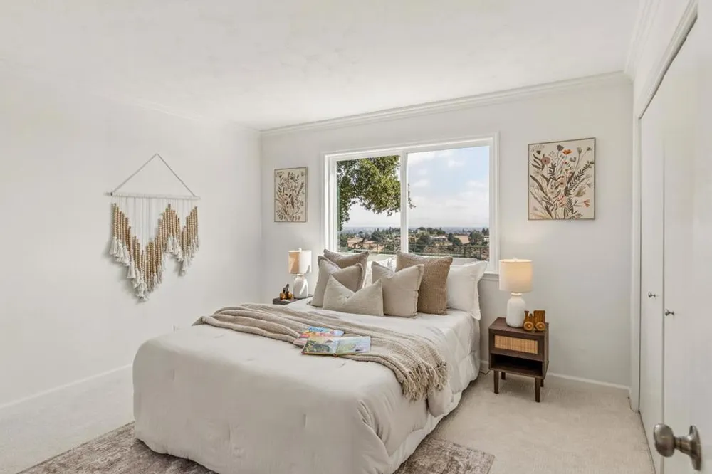 10955 Stonebrook Drive Los Altos Hills, CA 94024