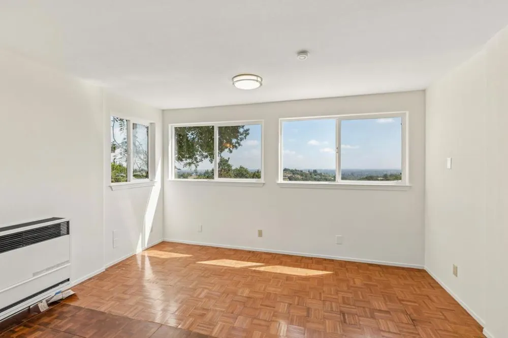 10955 Stonebrook Drive Los Altos Hills, CA 94024