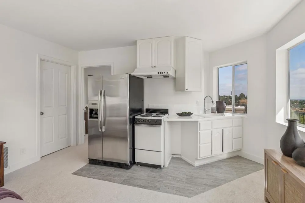 10955 Stonebrook Drive Los Altos Hills, CA 94024