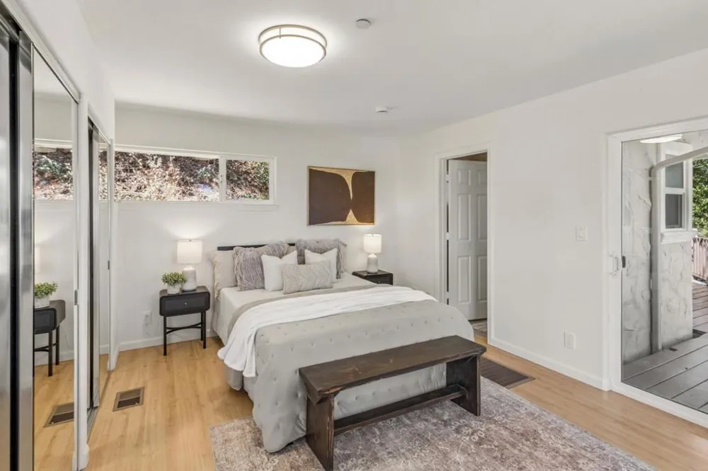 10955 Stonebrook Drive Los Altos Hills, CA 94024