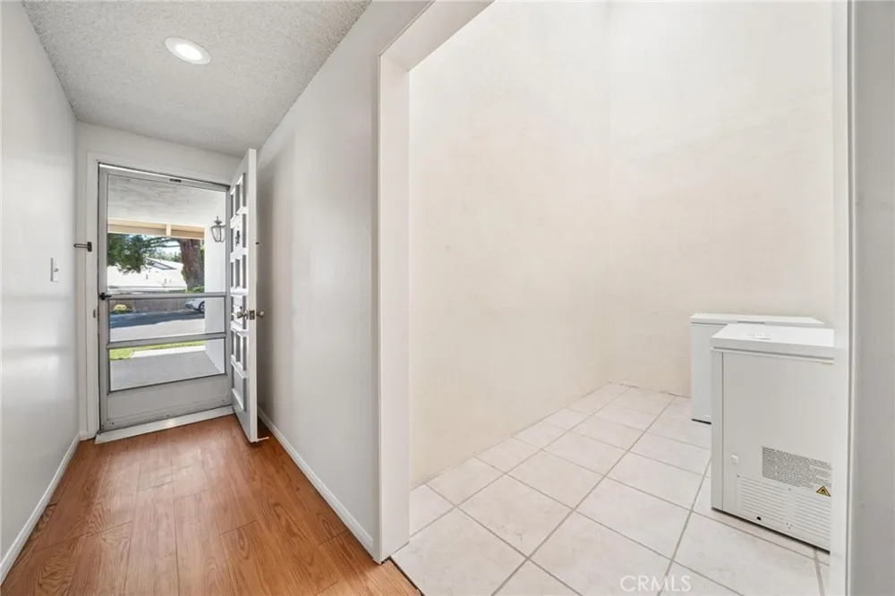 19311 Oak Crossing Road Newhall, CA 91321