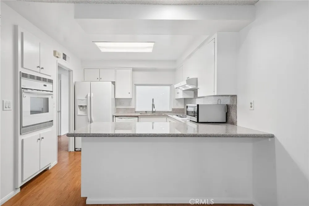 19311 Oak Crossing Road Newhall, CA 91321