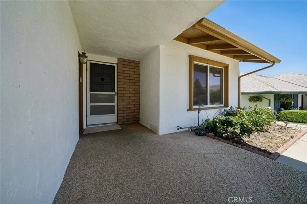 19311 Oak Crossing Road Newhall, CA 91321