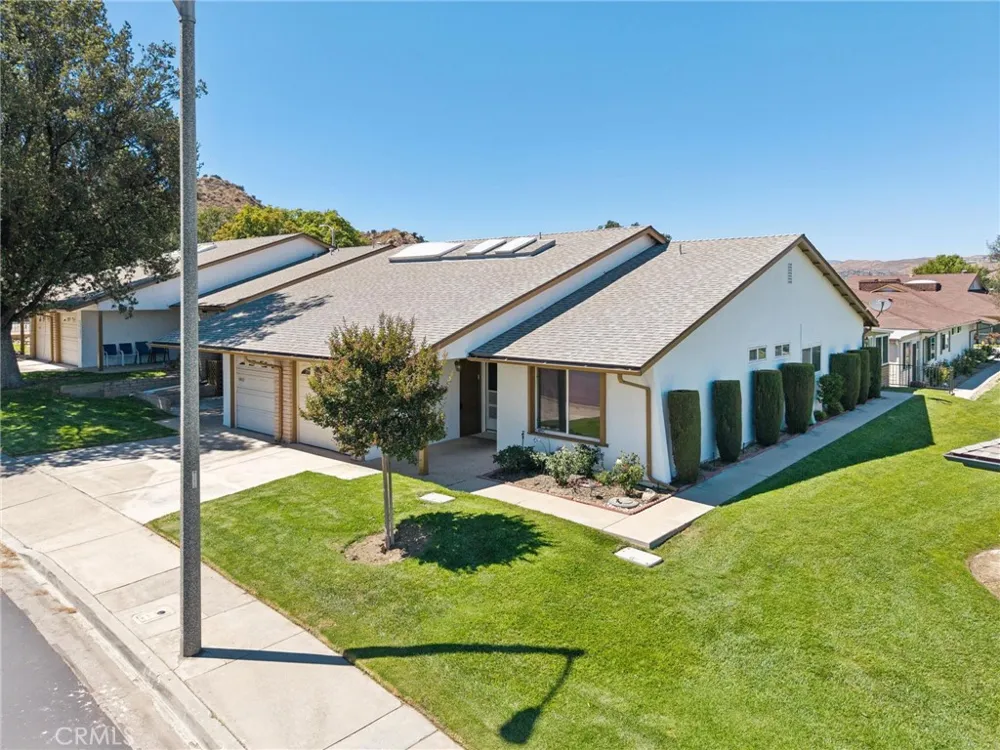 19311 Oak Crossing Road Newhall, CA 91321