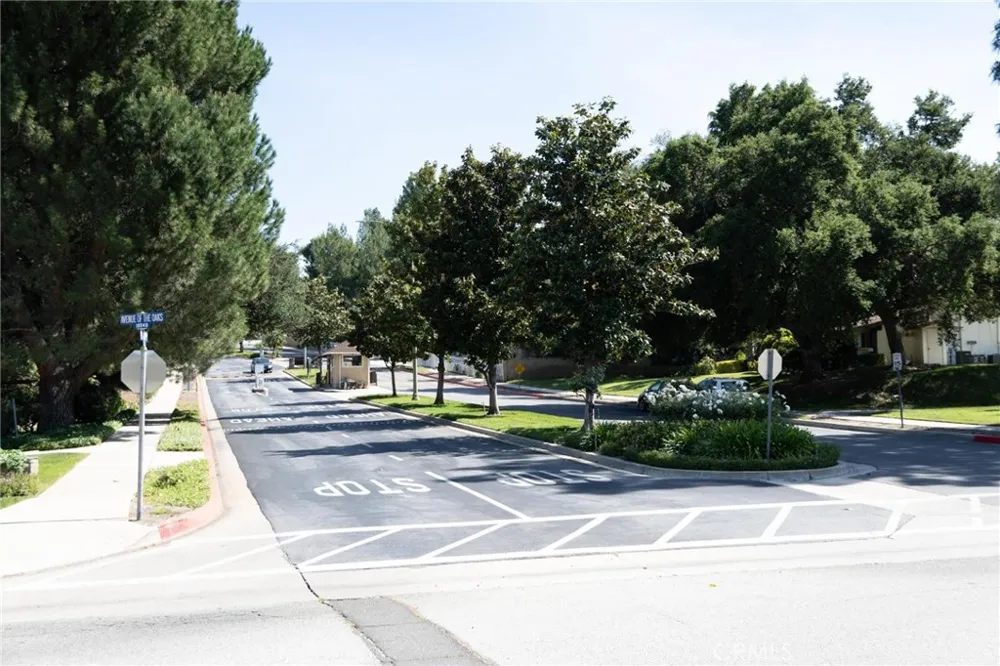 19311 Oak Crossing Road Newhall, CA 91321
