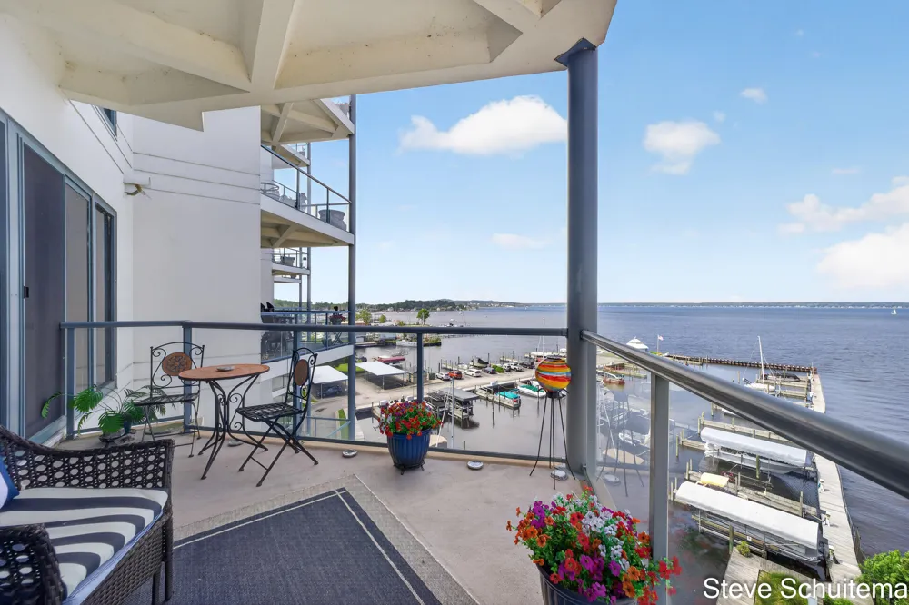 2964 Lakeshore Drive #E501 Muskegon, MI 49441