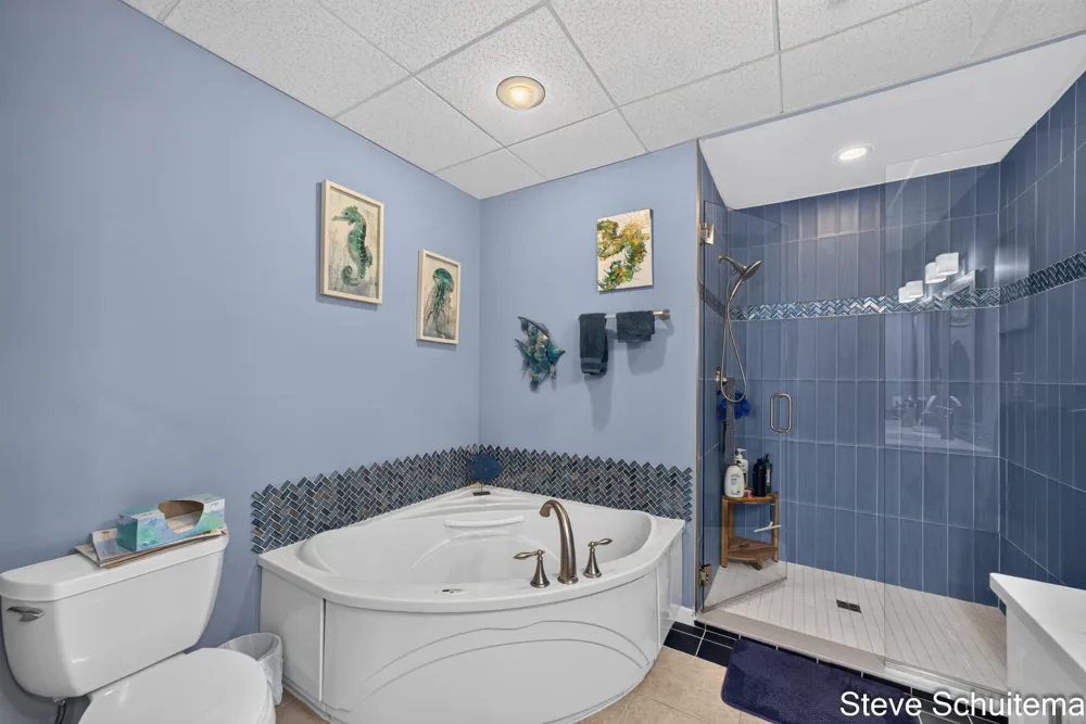2964 Lakeshore Drive #E501 Muskegon, MI 49441