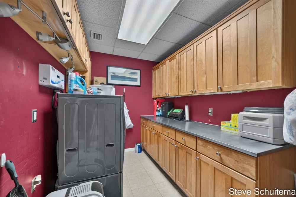 2964 Lakeshore Drive #E501 Muskegon, MI 49441
