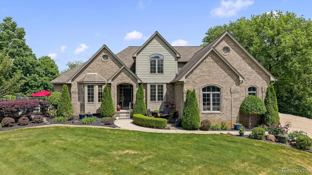 68960 Silver Fox Lane Washington Township, MI 48095