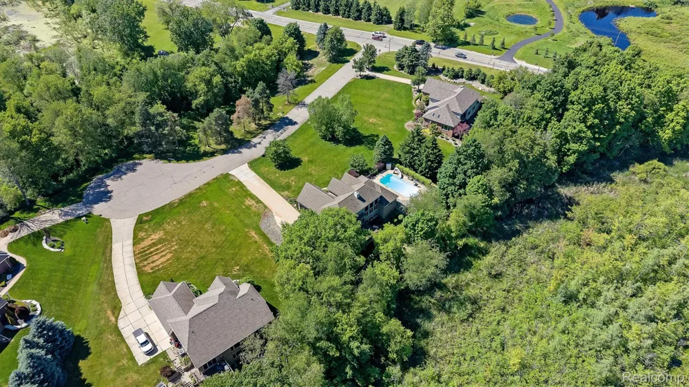 68960 Silver Fox Lane Washington Township, MI 48095