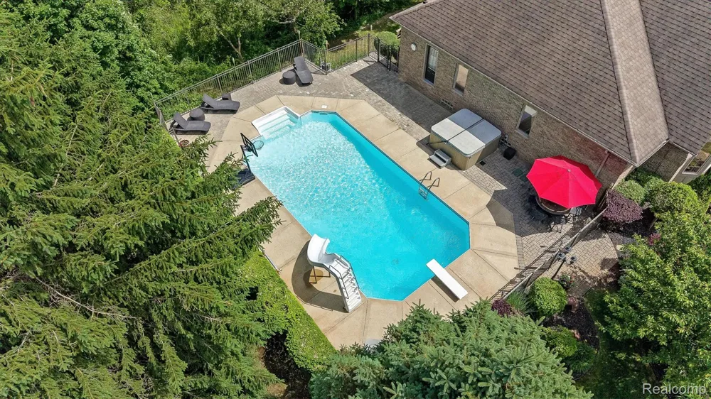 68960 Silver Fox Lane Washington Township, MI 48095