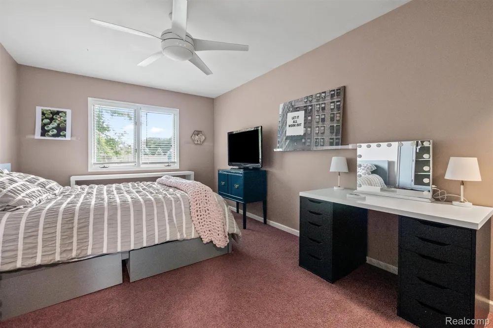 68960 Silver Fox Lane Washington Township, MI 48095