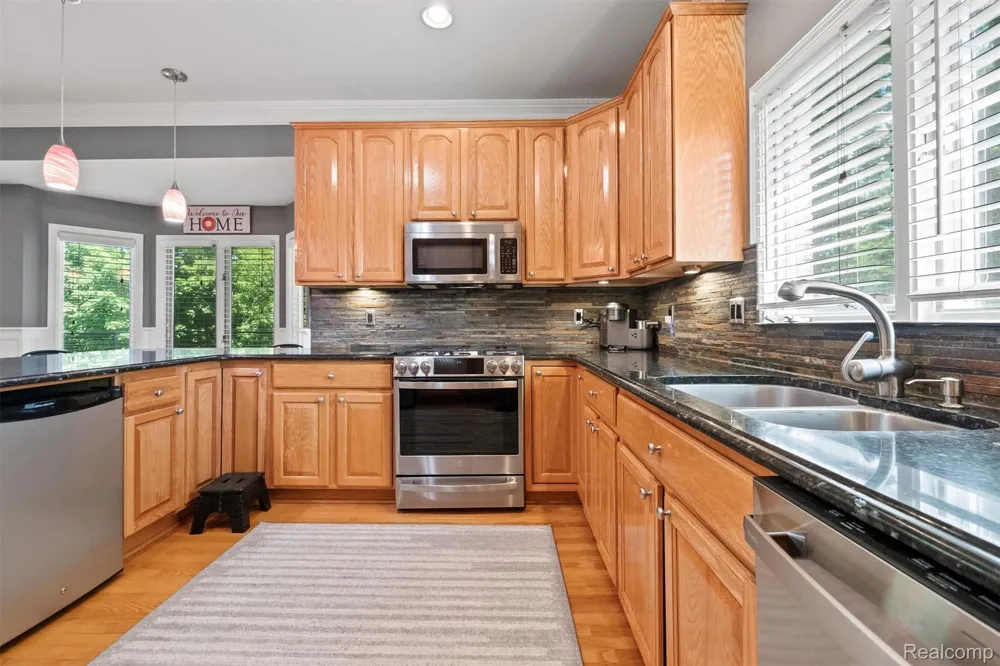 68960 Silver Fox Lane Washington Township, MI 48095