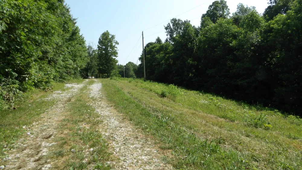 580 Pleasant Cemetery Lane Gainesboro, TN 38562