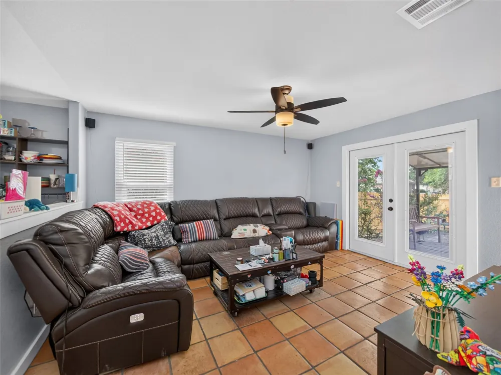 101 Texas Ash Cove Manchaca, TX 78652