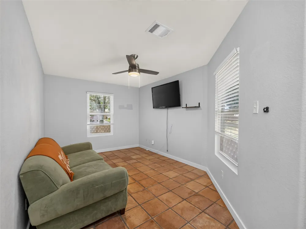 101 Texas Ash Cove Manchaca, TX 78652