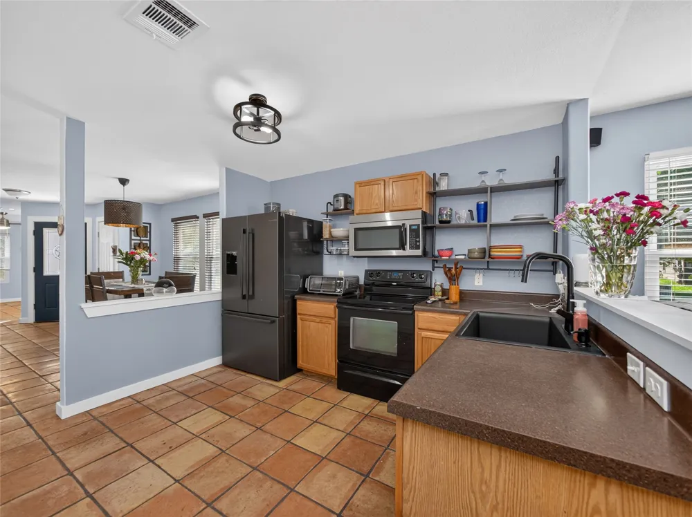 101 Texas Ash Cove Manchaca, TX 78652