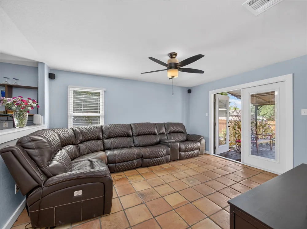 101 Texas Ash Cove Manchaca, TX 78652