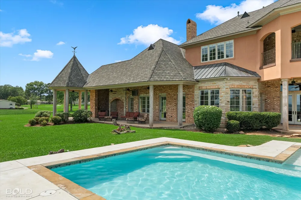 10099 Ferry Lake Road Oil City, LA 71061