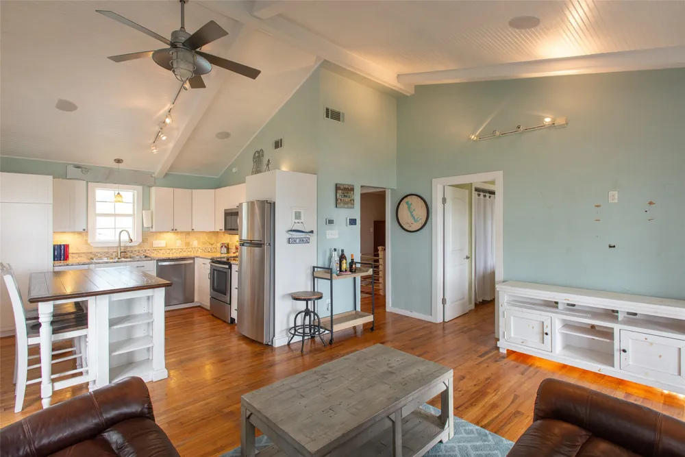 116 Isle Of View Drive Tool, TX 75143